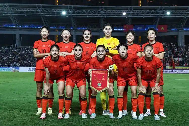 包含中国女足迎来首个亚洲杯对手，战局关键一战的词条