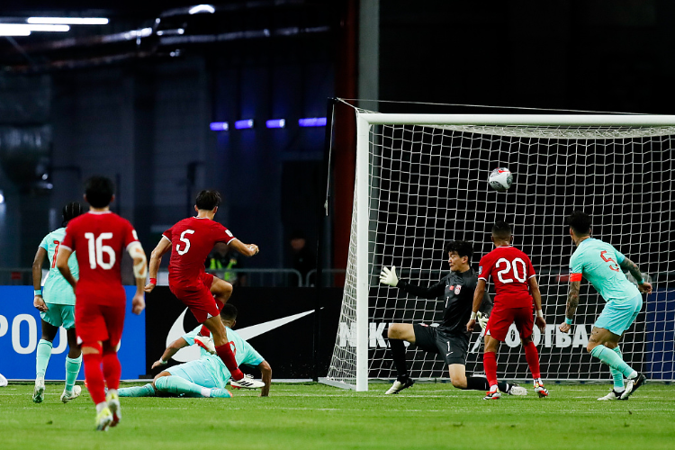 包含乌迪内斯客场战平，球队克服困难拼尽全力的词条