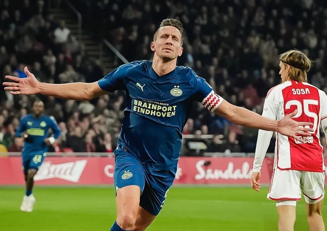 开云体育官方网站-阿贾克斯意外爆冷，淘汰英超豪门