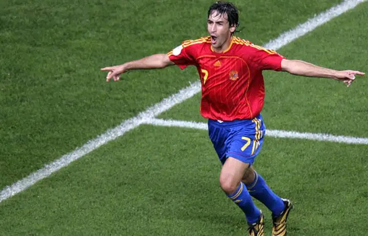 西班牙足球甲级联赛战绩缺席强队，实力处下风