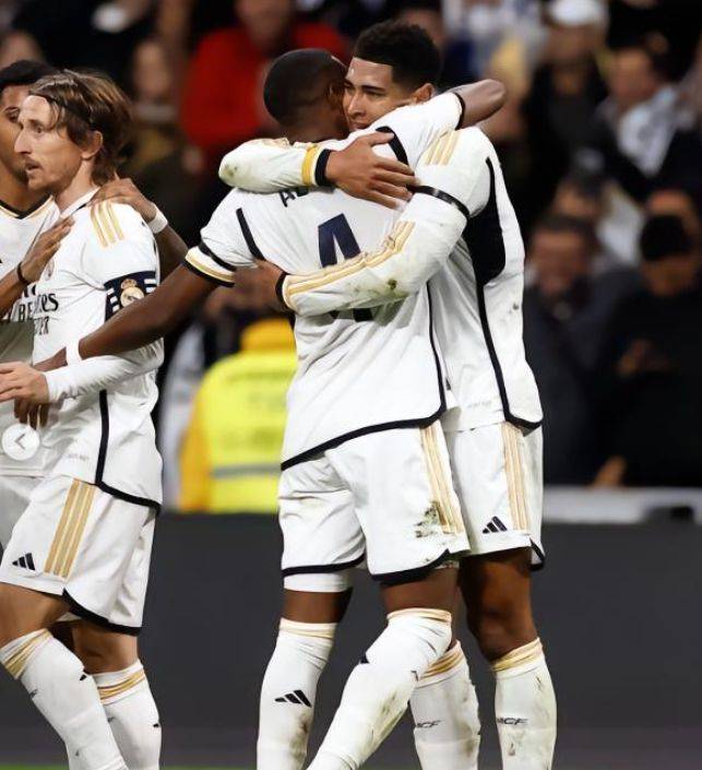 开云体育官网-欧冠资格赛：皇马对阵拜仁慕尼黑