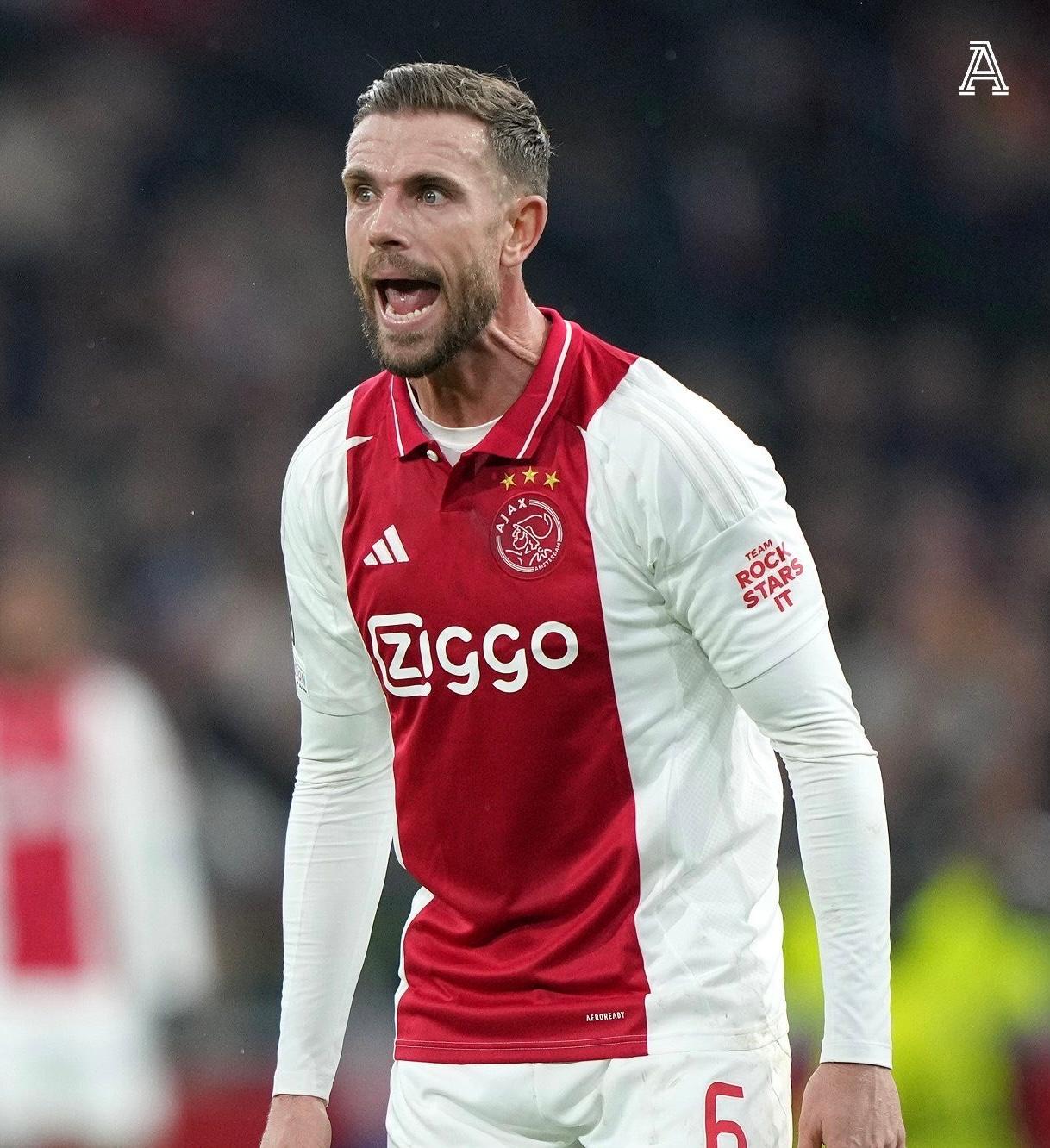 阿贾克斯客场击败强敌，领先优势扩大的简单介绍