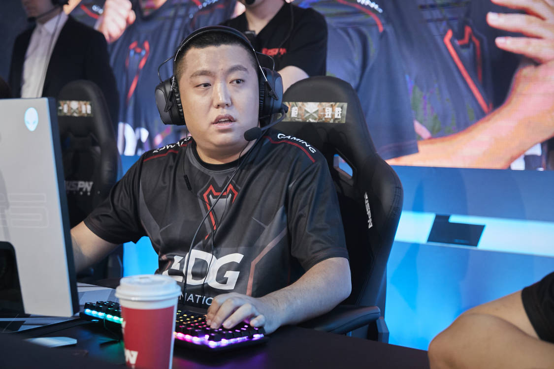 包含EDG力克DRX,ShowMaker绝境逆转的词条 包含EDG力克DRX,ShowMaker绝境逆转的词条