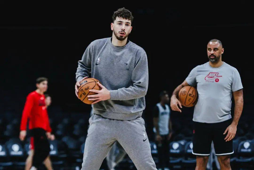 开云体育中国-球队新秀出众，成为球队未来发展希望