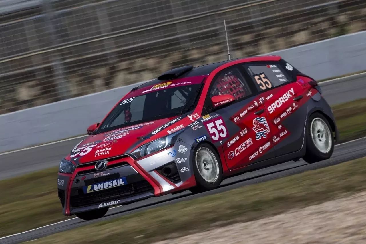 包含赛车小组赛落幕，强队悉数晋级的词条