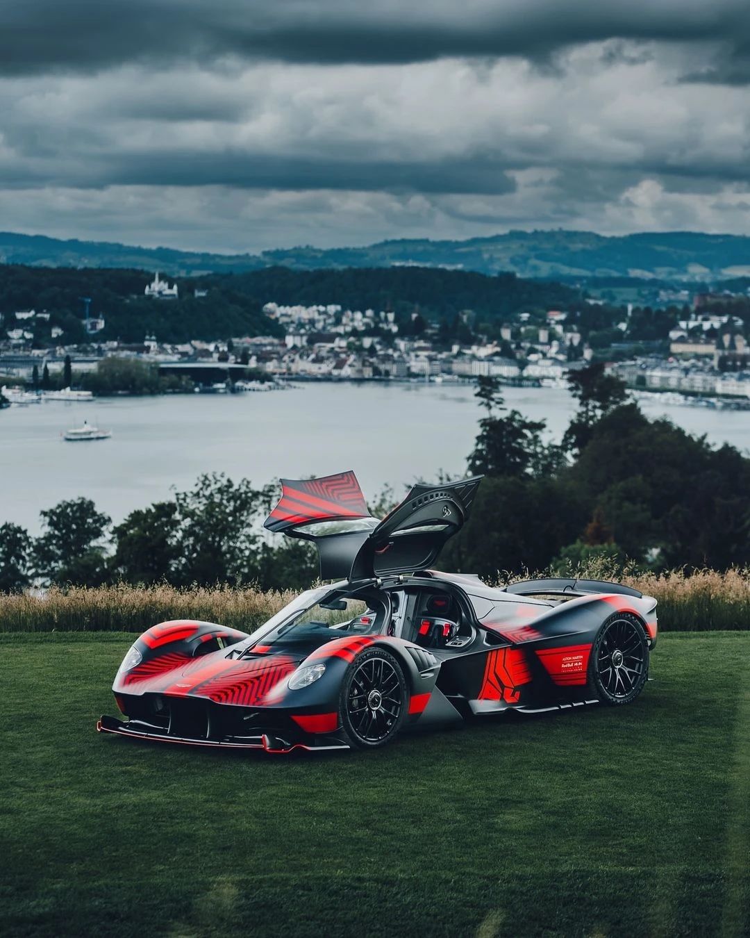 阿斯顿马丁完胜哈斯车队,汉密尔顿高光表现的简单介绍 阿斯顿马丁完胜哈斯车队,汉密尔顿高光表现的简单介绍