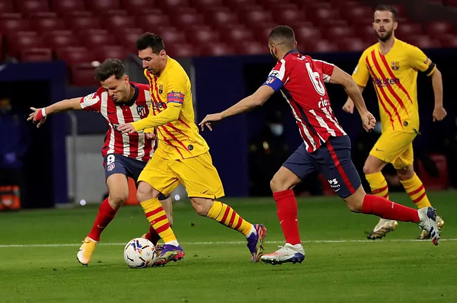 开云体育平台APP-皇马险胜乌拉圭，卡拉斯科刷新纪录